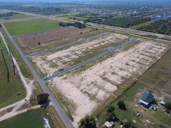 LAVENIA CROSSING – EDINBURG, TX